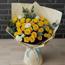 Букет цветов из:  Розы в Кировской
