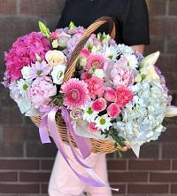 Цветочная композиция из Розы, Хризантемы, Пионы и Лизиантусы в корзине #REPLACE_PRED# Кировской