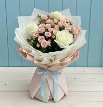 Букет цветов из:  Розы в Кировской