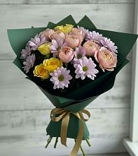 Букет цветов из:  Хризантемы и Розы в Кировской