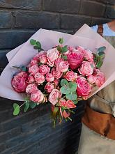 Букет цветов из:  Розы в Кировской