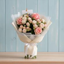 Букет цветов из:  Розы в Кировской