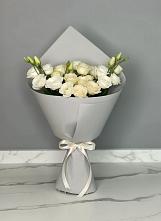 Букет цветов из:  Розы и Лизиантусы #REPLACE_PRED# Кировской